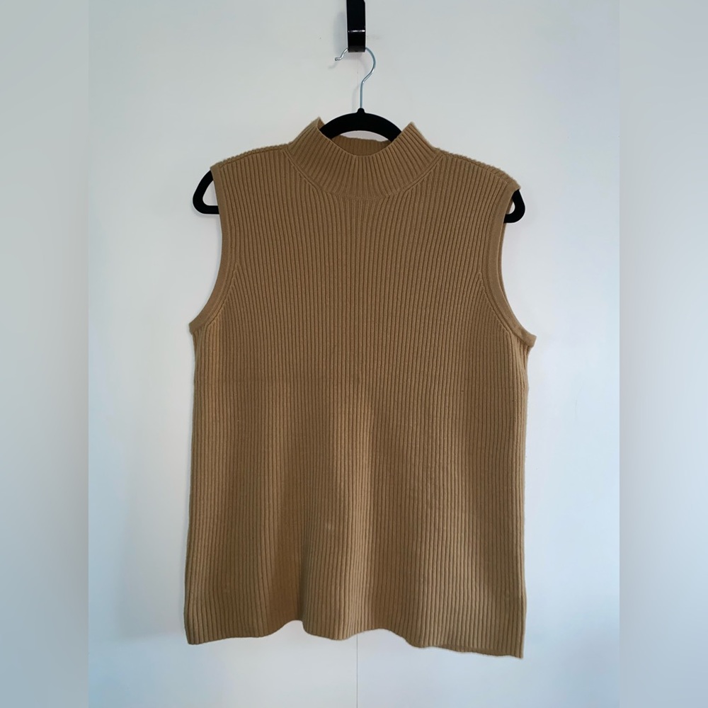 Venezia Jeans Brown Sleeveless Ribbed Sweater Vest